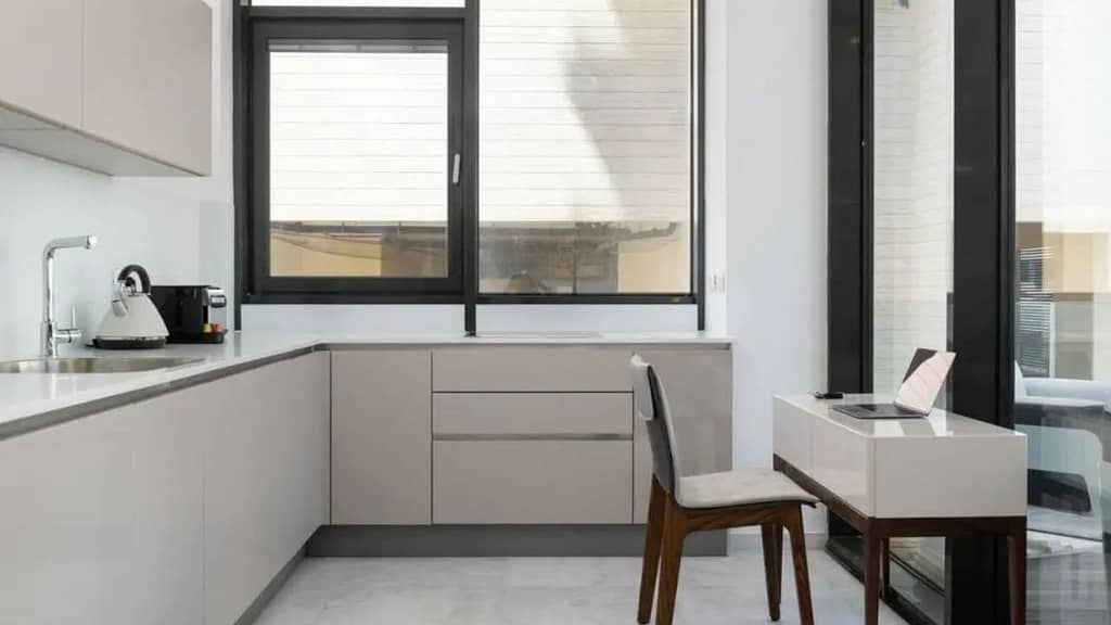 bespoke-custom-modular-kitchen-designs
