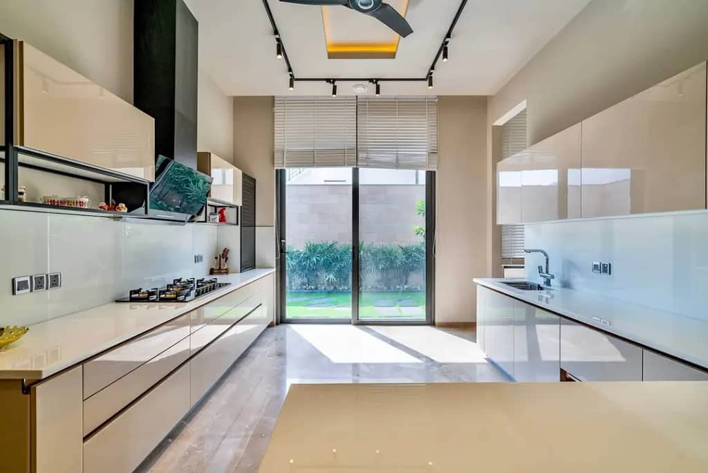 Parallel Modular Kitchen Dealers
